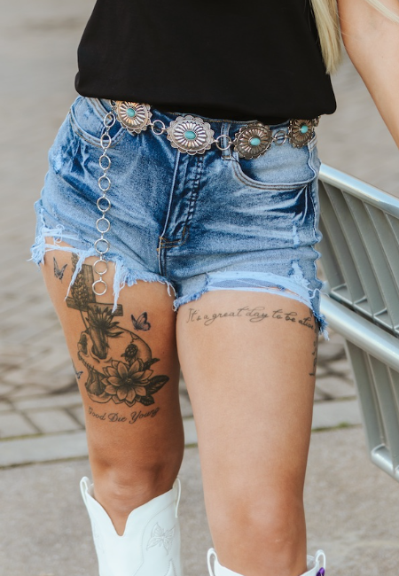 Light Stone Wash High Rise Distressed Short Plus Size (Tummy Control)