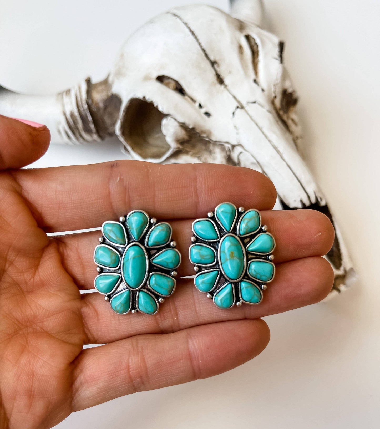 Conch Stone Studs Earrings